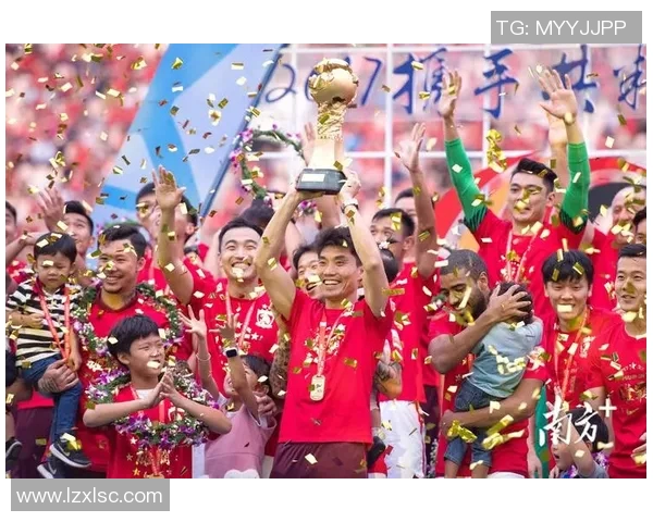 广州足球队团队协作变革引发热议共同追求胜利的新篇章